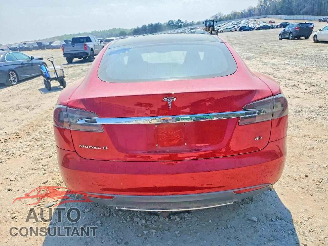 TESLA MODEL S 2013 - 5YJSA1CG9DFP19629