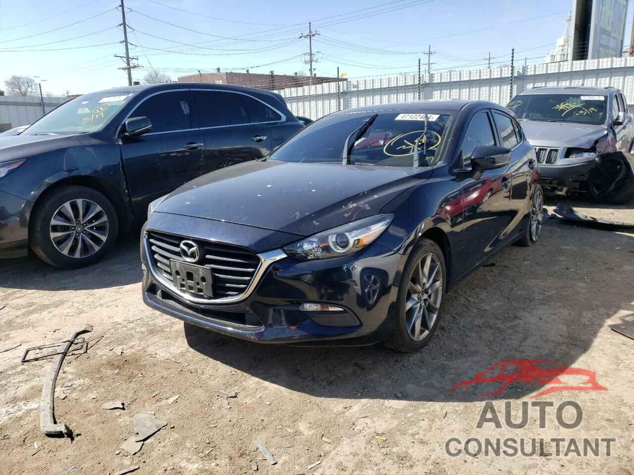 MAZDA 3 2018 - 3MZBN1L39JM193542