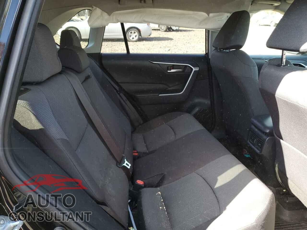 TOYOTA RAV4 2019 - JTMP1RFV3KD002081
