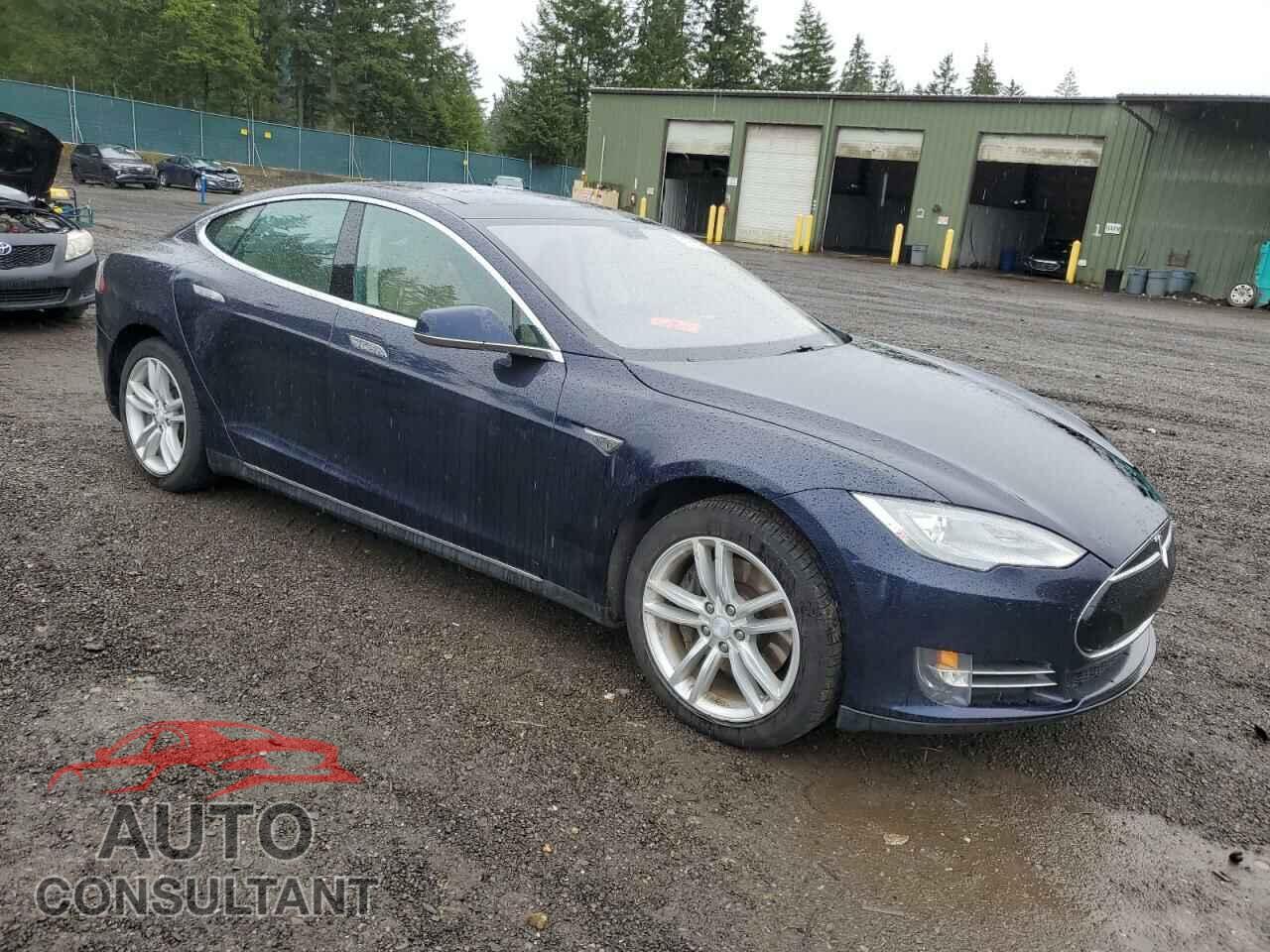 TESLA MODEL S 2013 - 5YJSA1CN7DFP22026