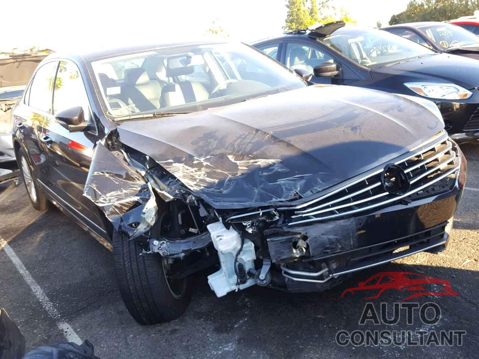 VOLKSWAGEN PASSAT 2017 - 1VWBT7A36HC072166