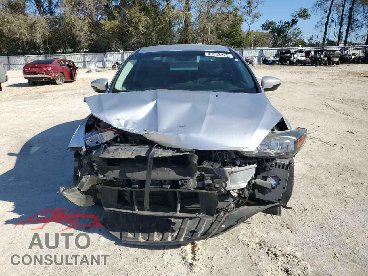 FORD FOCUS 2017 - 1FADP3F29HL327312