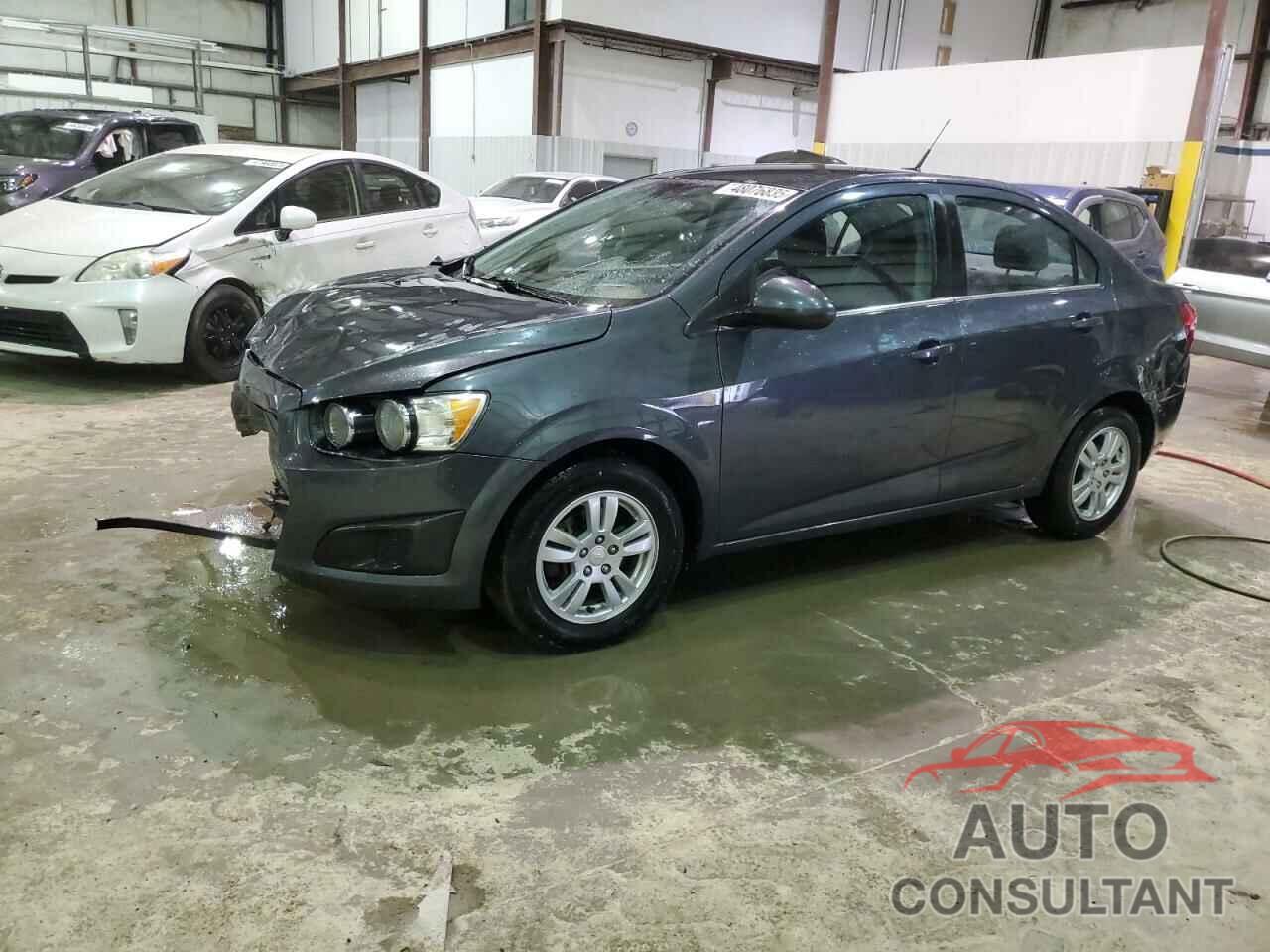 CHEVROLET SONIC 2013 - 1G1JC5SH9D4101363