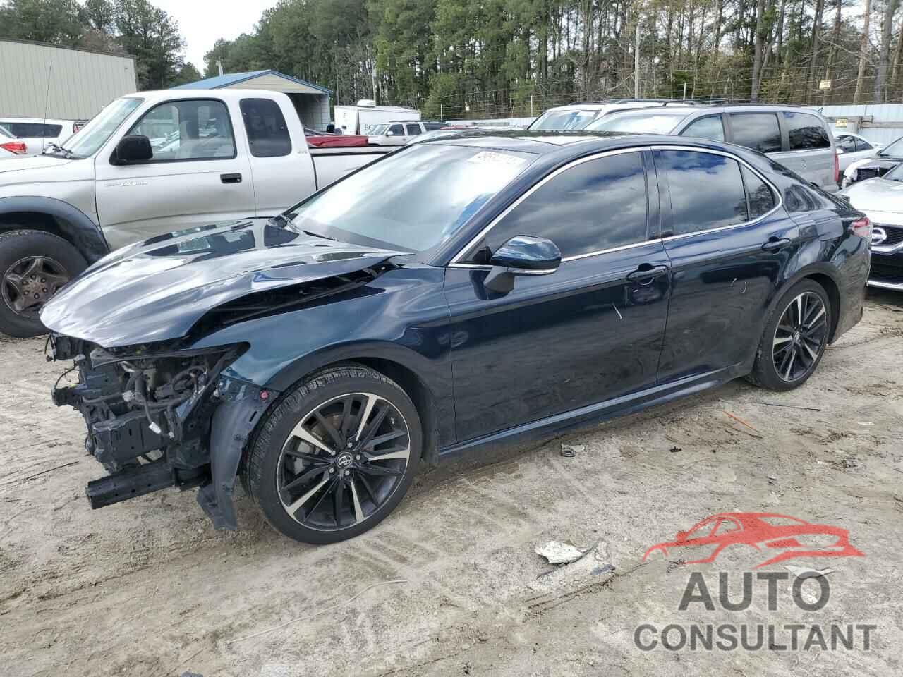 TOYOTA CAMRY 2018 - 4T1B61HK8JU522125