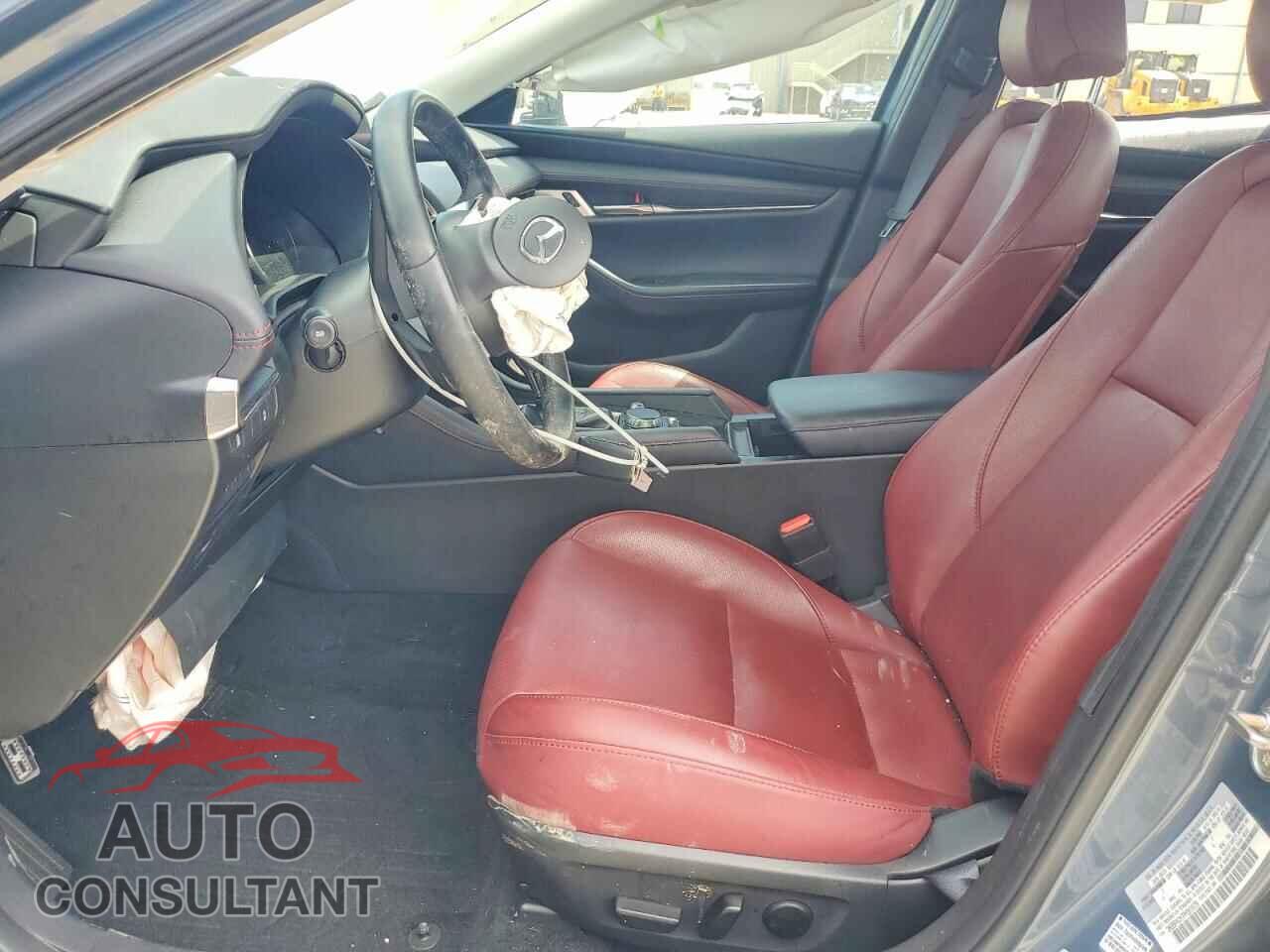 MAZDA 3 2023 - 3MZBPACM7PM381679
