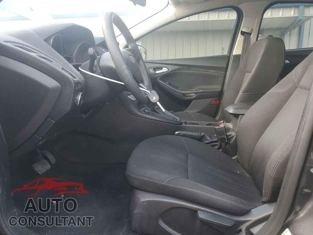 FORD FOCUS 2016 - 1FADP3K20GL204907