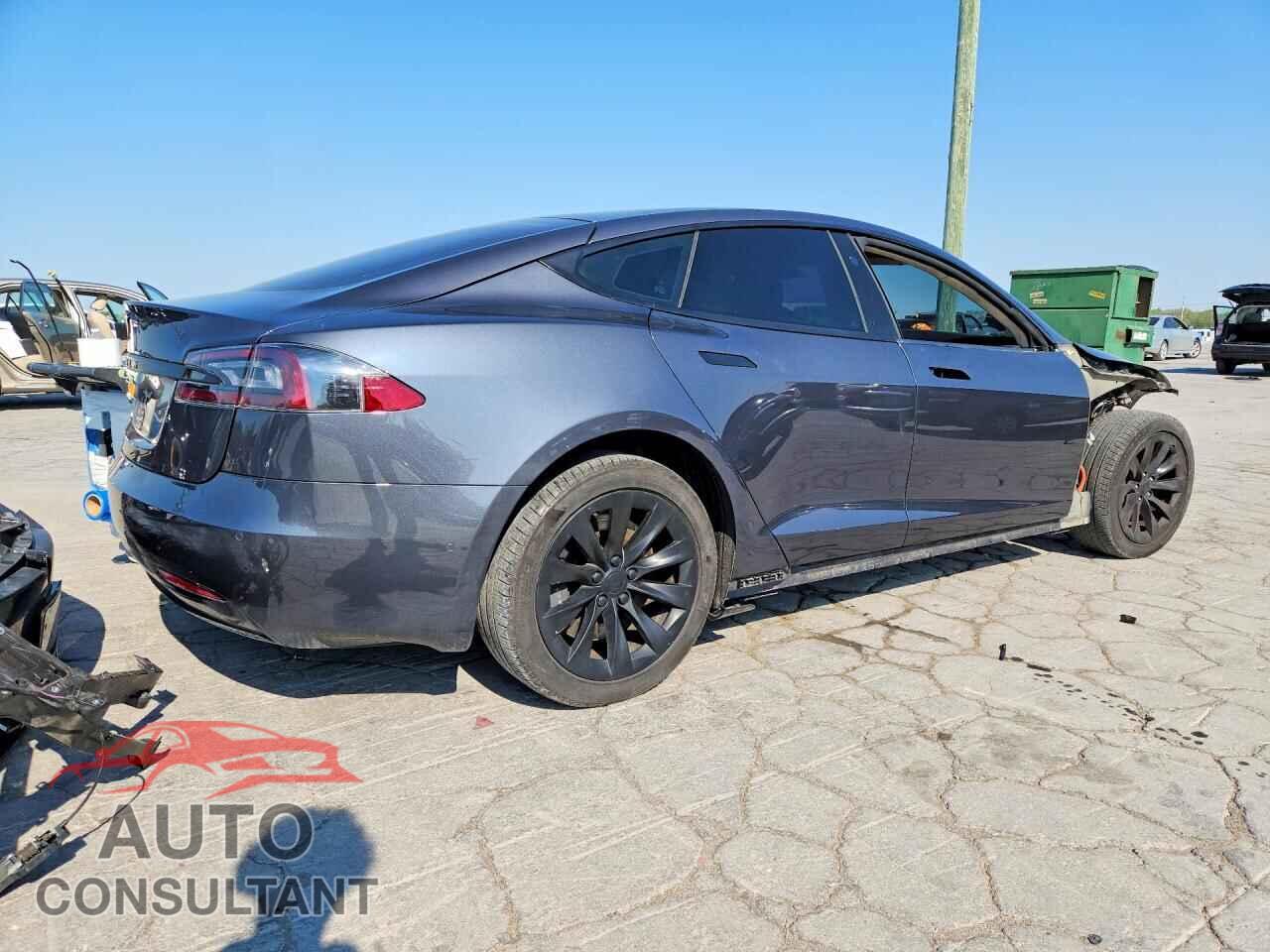 TESLA MODEL S 2017 - 5YJSA1E21HF221402