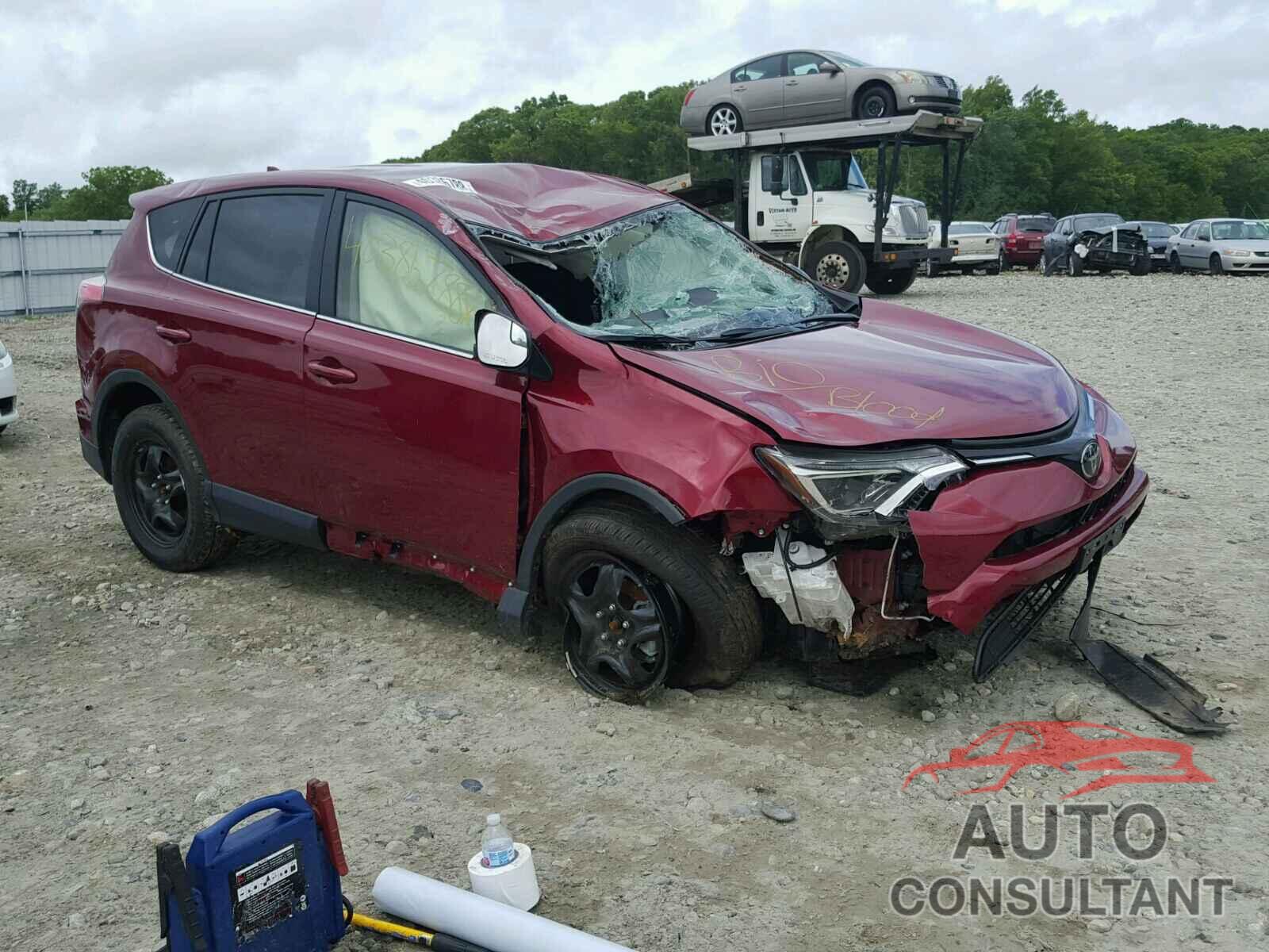 TOYOTA RAV4 LE 2018 - JTMBFREV5JD229994