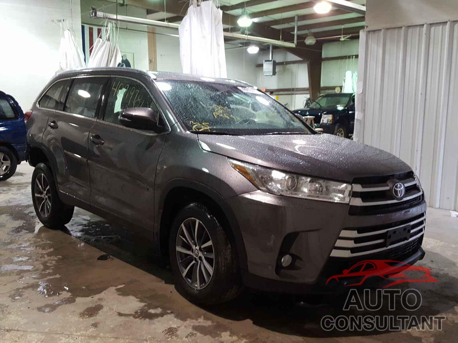 TOYOTA HIGHLANDER 2019 - 5TDJZRFH1KS593332