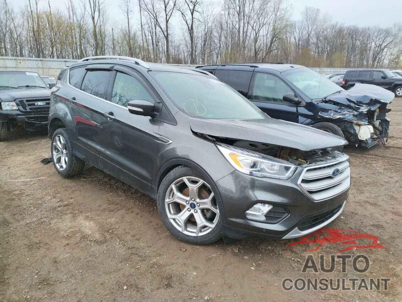 FORD ESCAPE 2017 - 1FMCU9J9XHUA26429