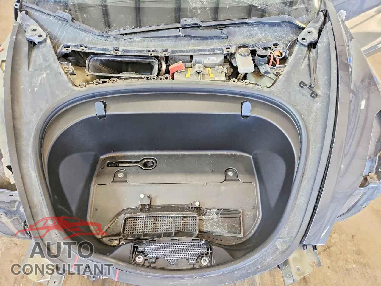 TESLA MODEL 3 2018 - 5YJ3E1EA2JF028861