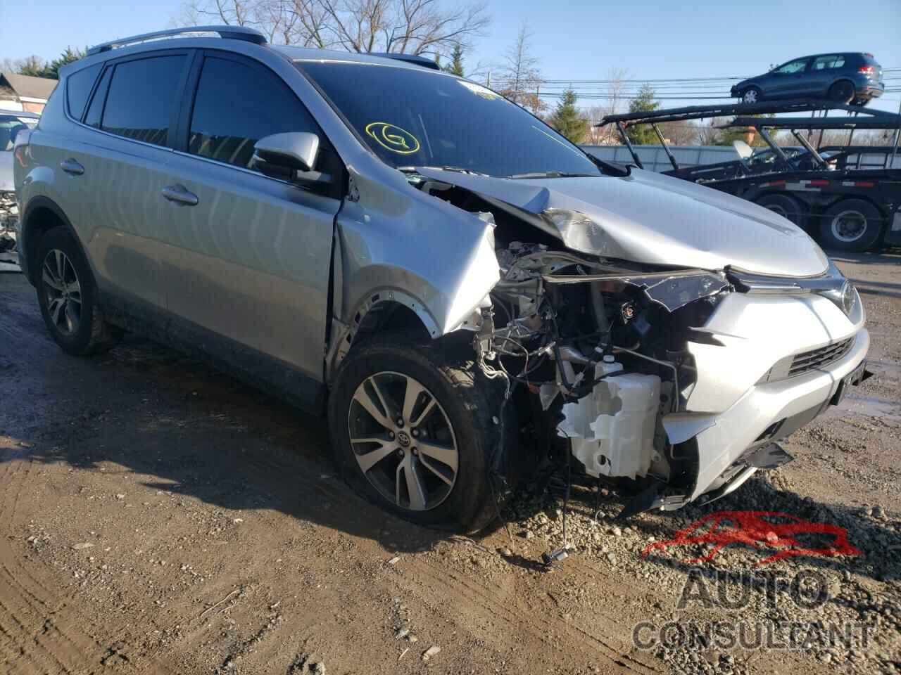 TOYOTA RAV4 2018 - JTMRFREV7JJ228944