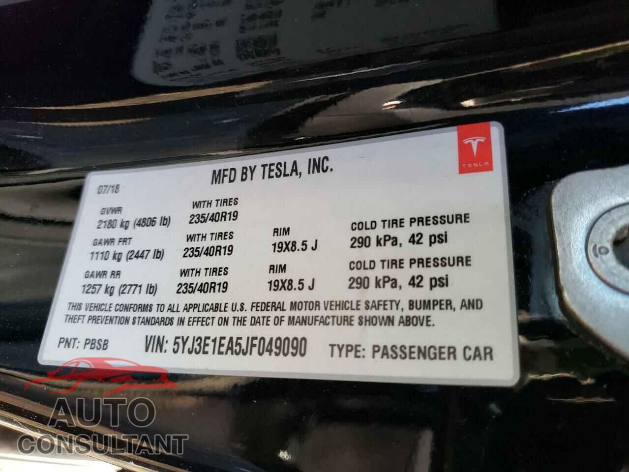 TESLA MODEL 3 2018 - 5YJ3E1EA5JF049090