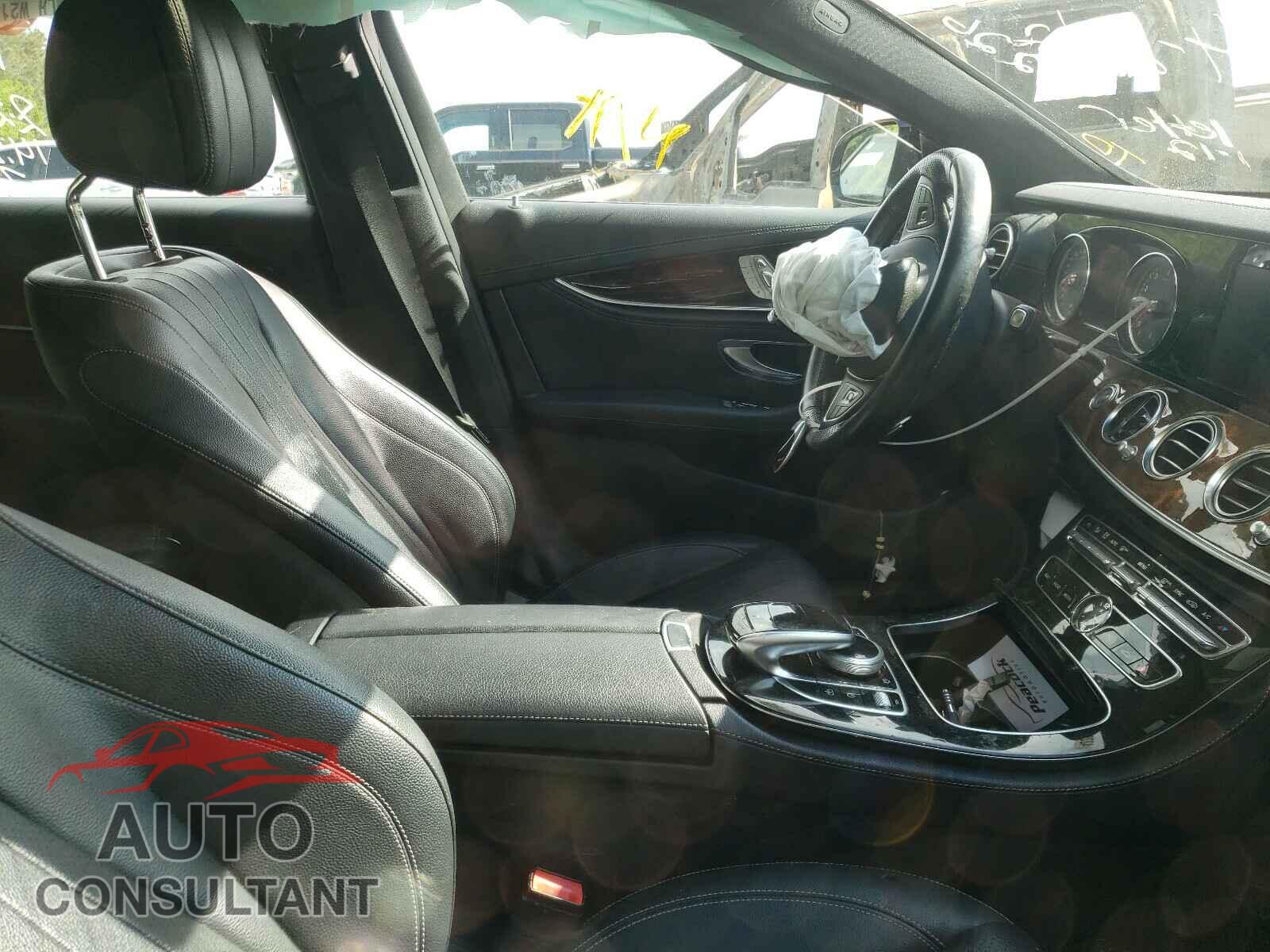 MERCEDES-BENZ E CLASS 2017 - WDDZF4KB8HA090215