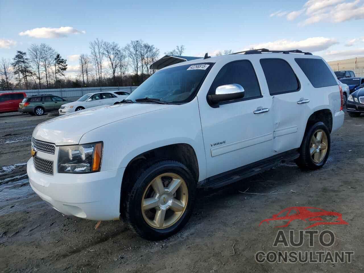 CHEVROLET TAHOE 2013 - 1GNSCBE02DR249297
