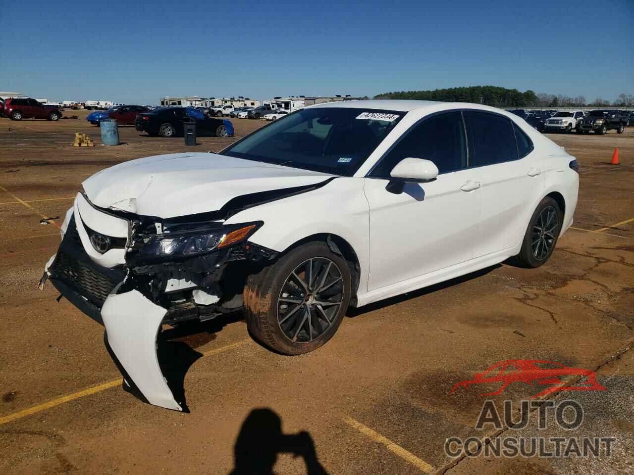 TOYOTA CAMRY 2021 - 4T1G11AK2MU536220