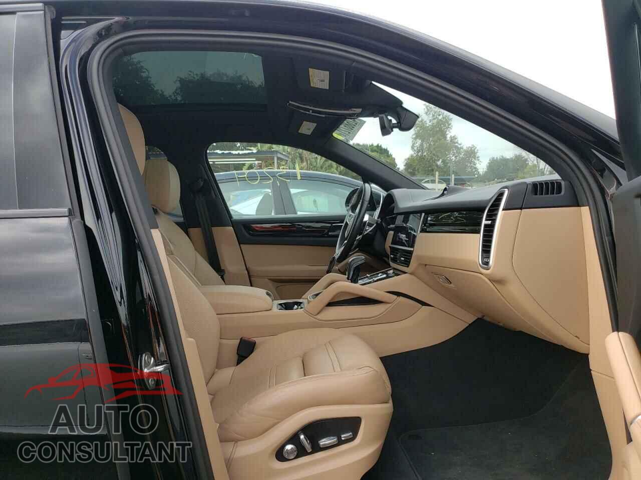 PORSCHE CAYENNE 2019 - WP1AA2AY8KDA11260