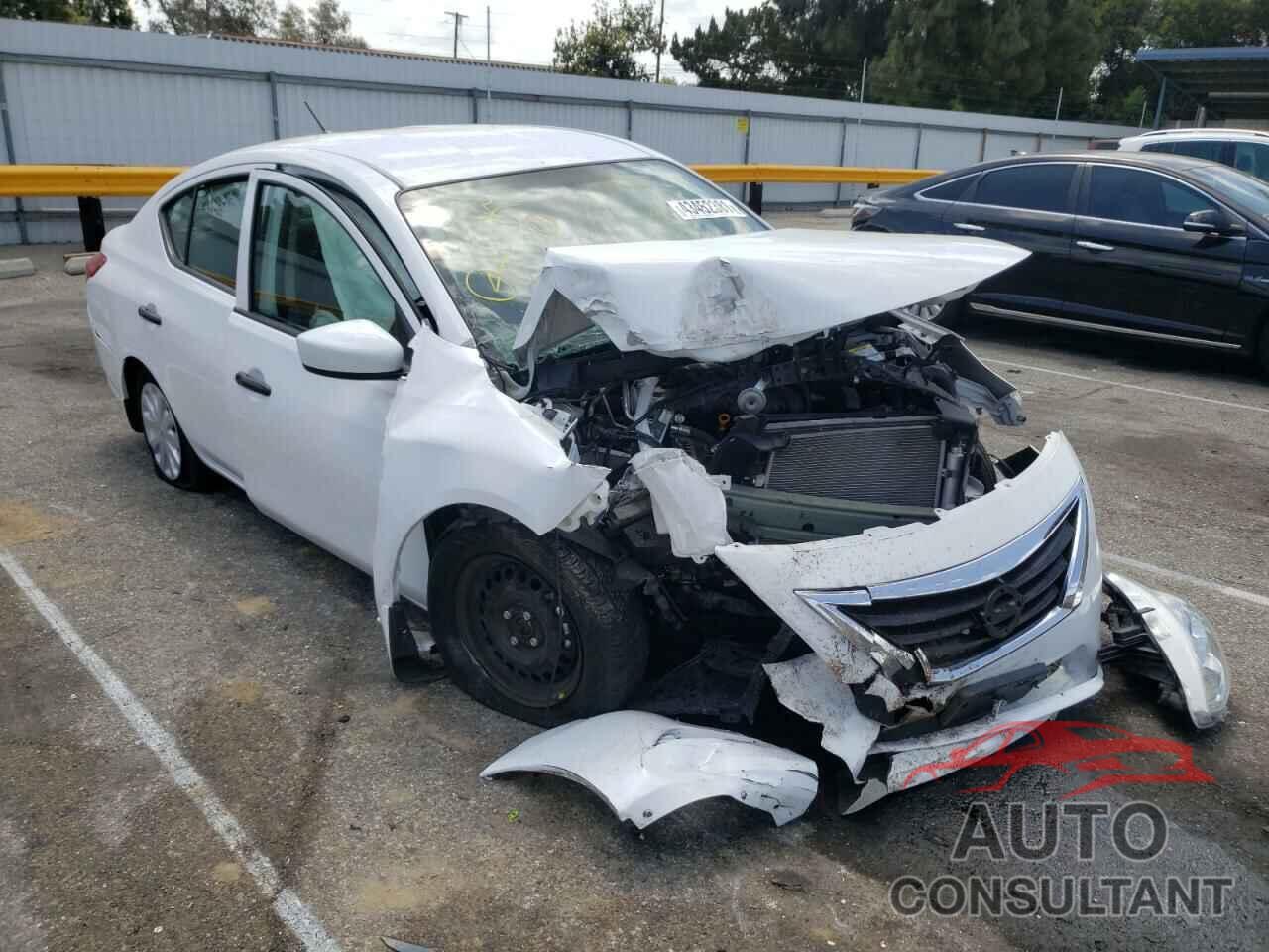 NISSAN VERSA 2017 - 3N1CN7AP3HL866330