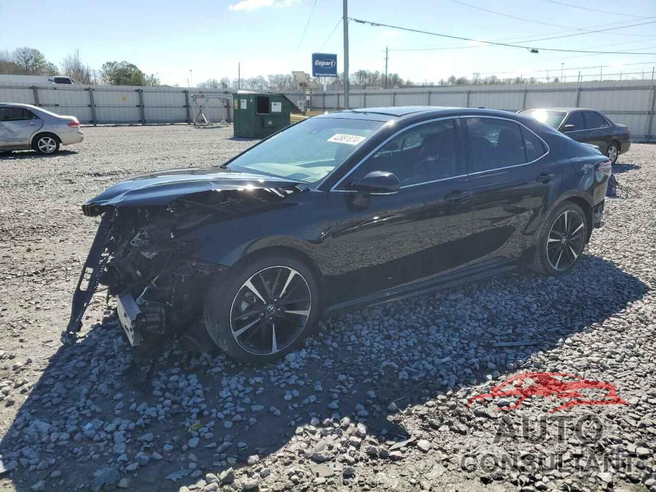 TOYOTA CAMRY 2018 - 4T1B61HK2JU102182