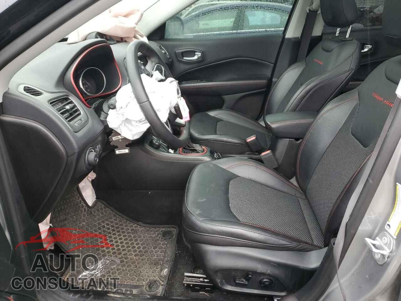 JEEP COMPASS 2019 - 3C4NJDDB3KT760600