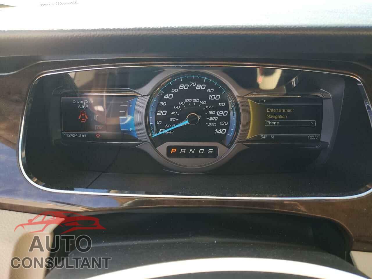 FORD TAURUS 2018 - 1FAHP2F86JG118043