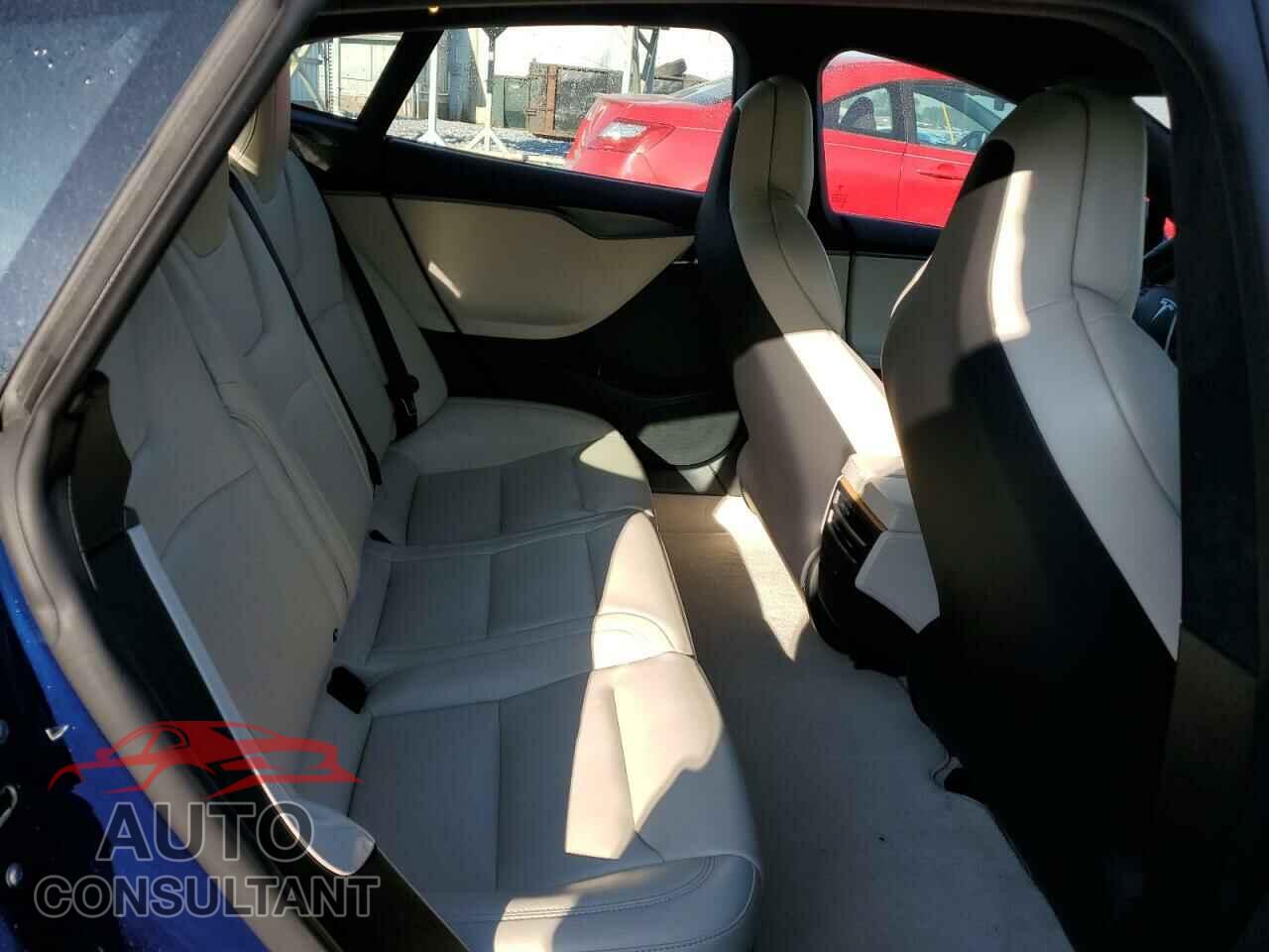 TESLA MODEL S 2020 - 5YJSA1E23LF352260