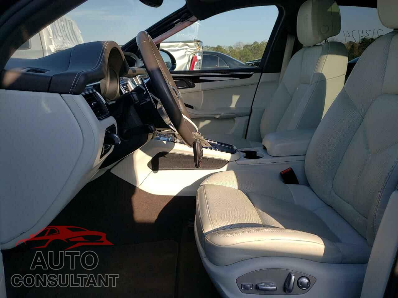 PORSCHE MACAN 2017 - WP1AF2A51HLB60504