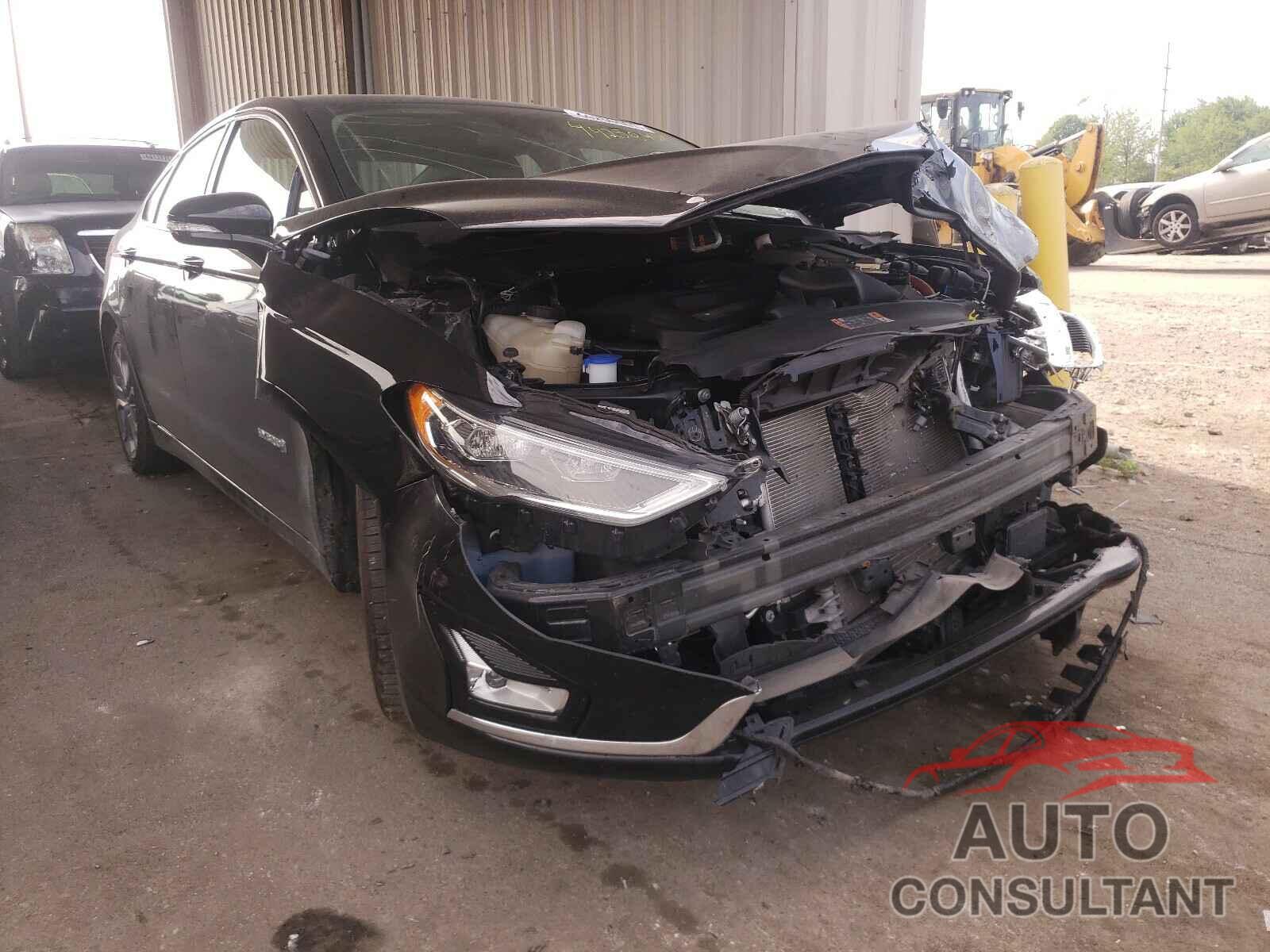FORD FUSION 2019 - 3FA6P0RU6KR141532