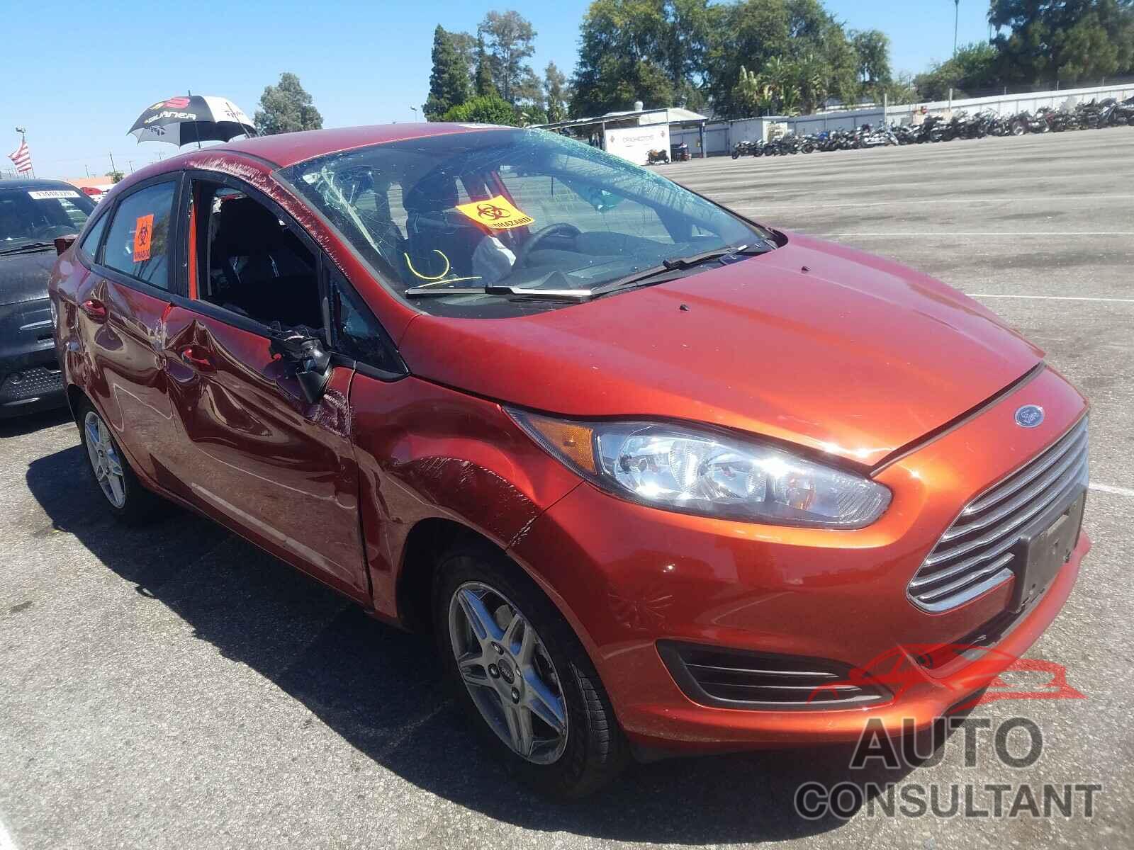 FORD FIESTA 2018 - 3FADP4BJ5JM135120