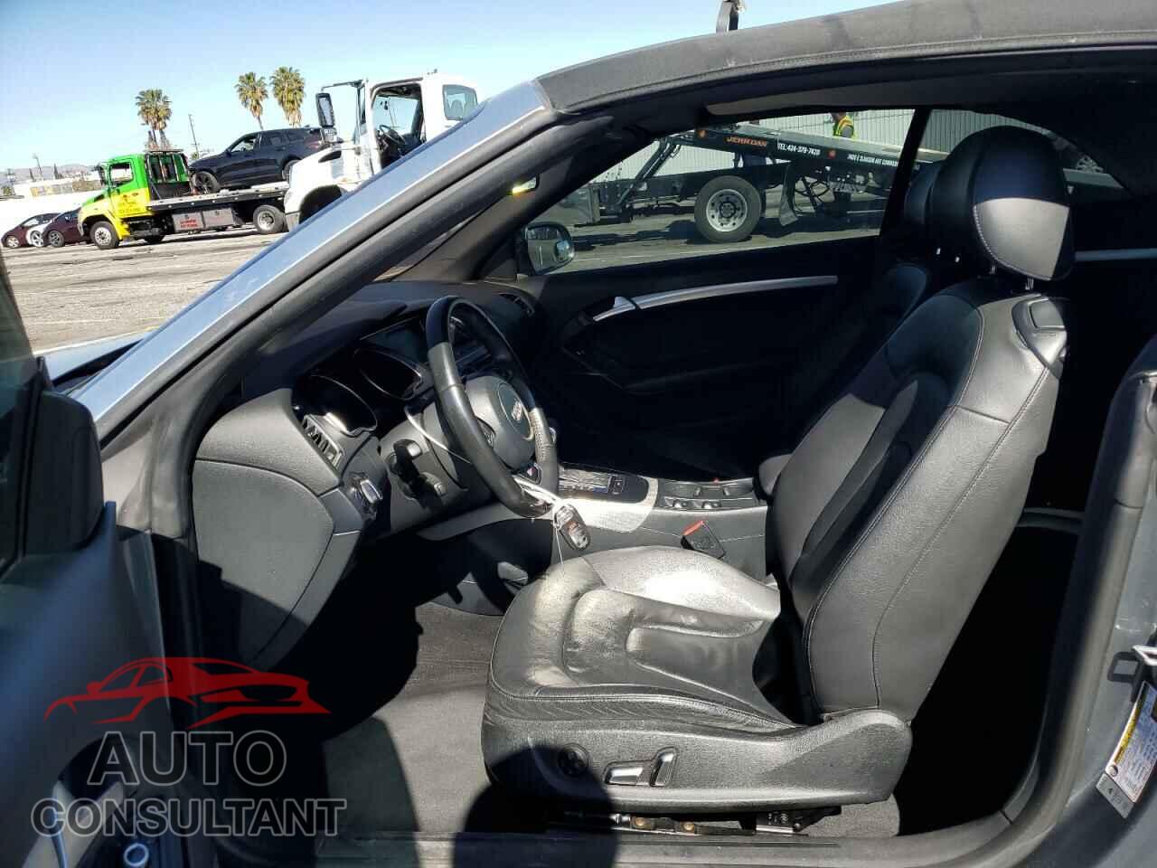 AUDI A5 2013 - WAUCFAFH4DN008039