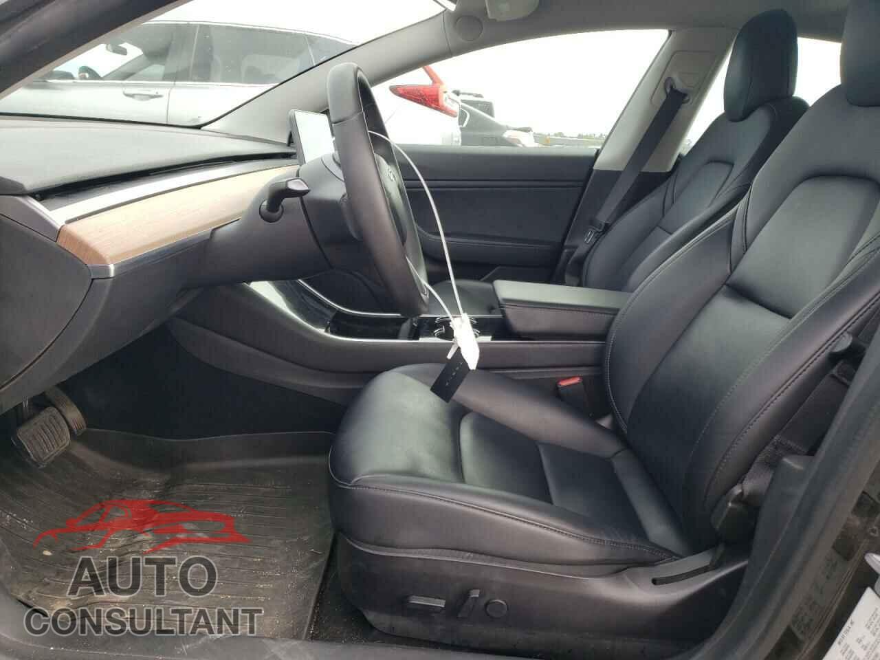 TESLA MODEL 3 2020 - 5YJ3E1EB2LF647861