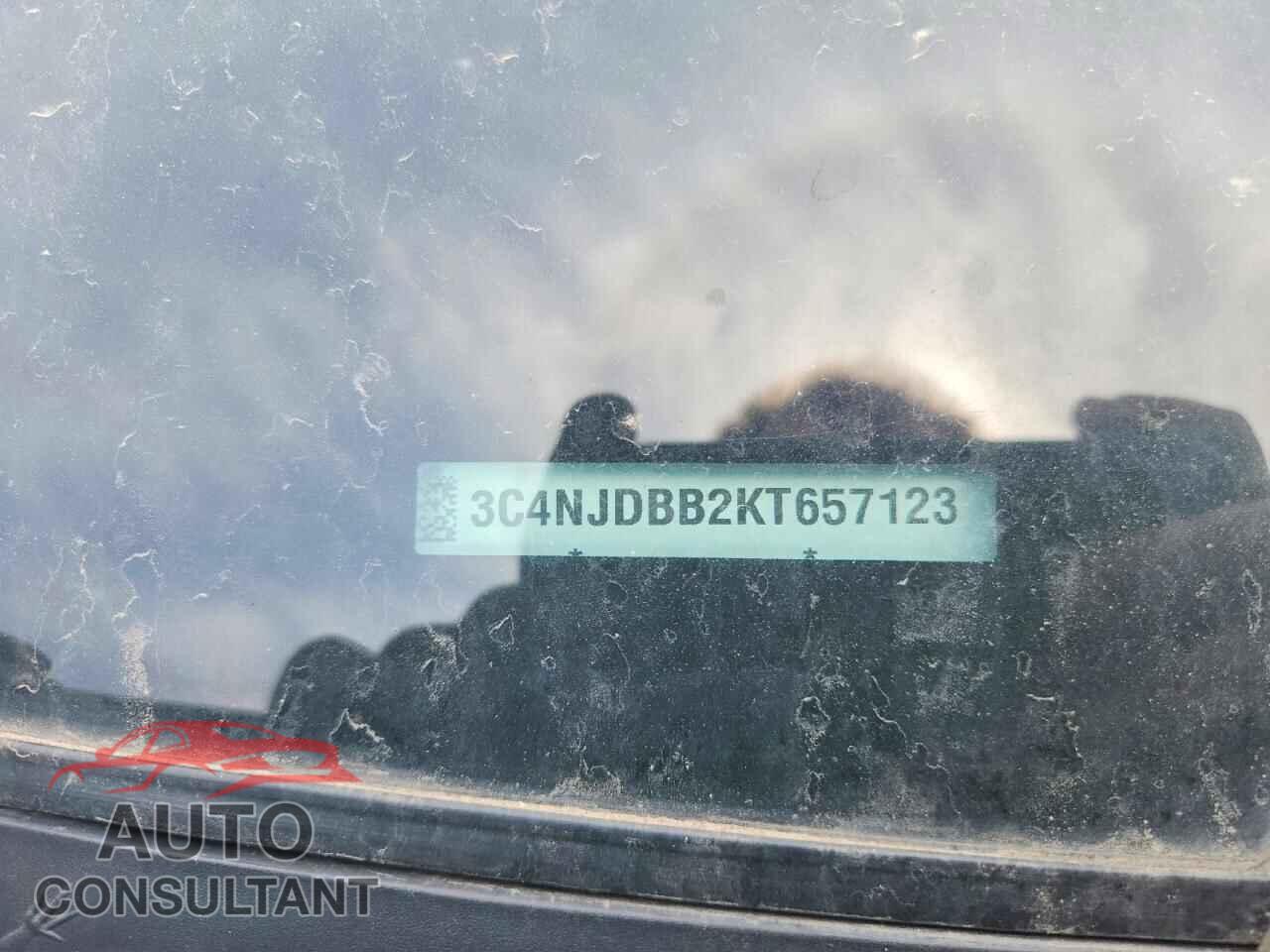 JEEP COMPASS 2019 - 3C4NJDBB2KT657123