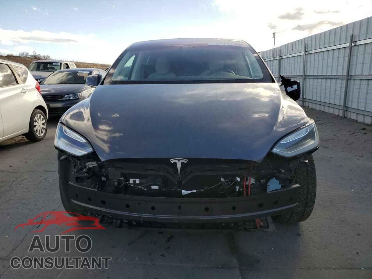 TESLA MODEL X 2017 - 5YJXCDE22HF044795