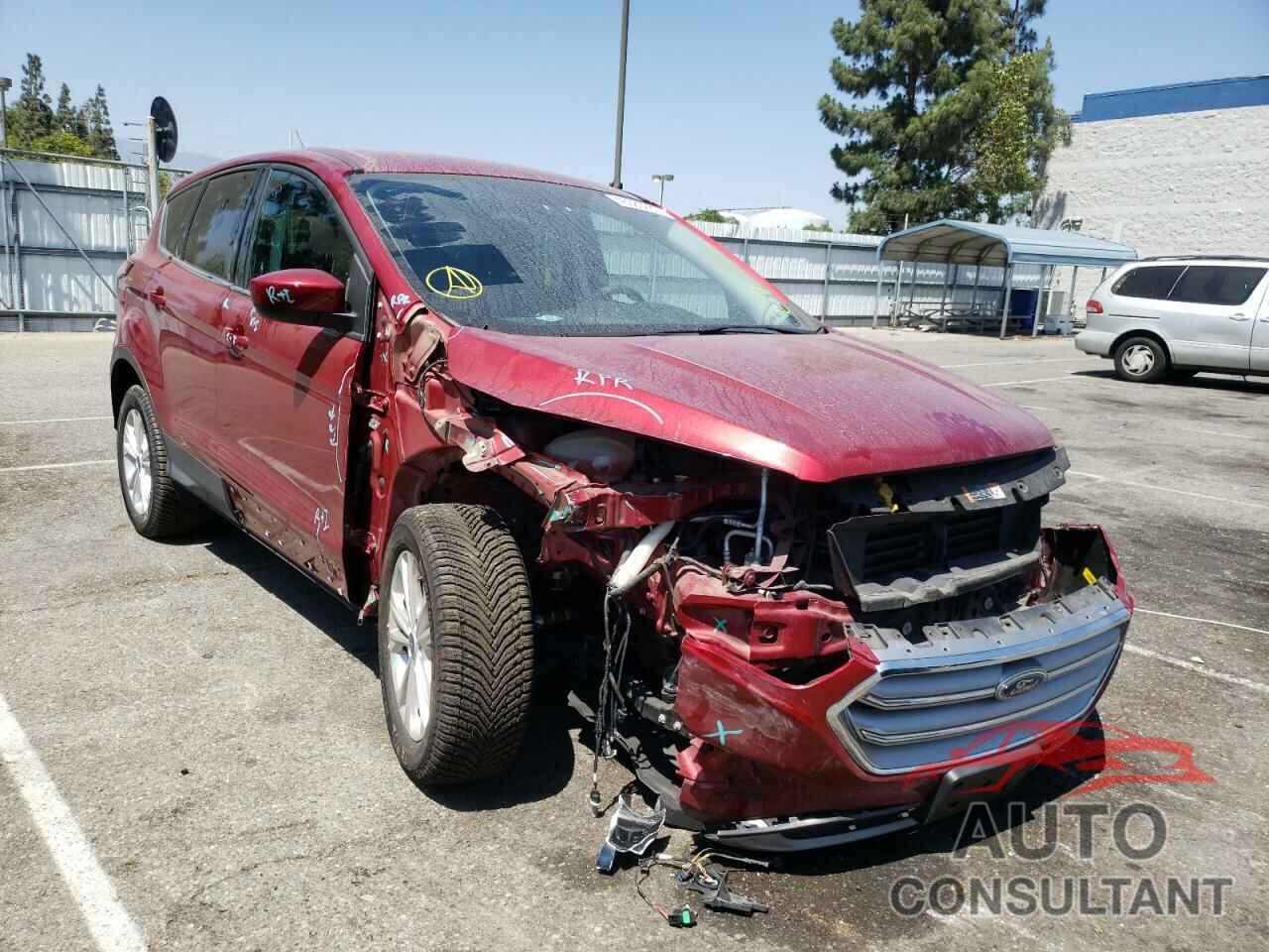 FORD ESCAPE 2017 - 1FMCU9G90HUE73942