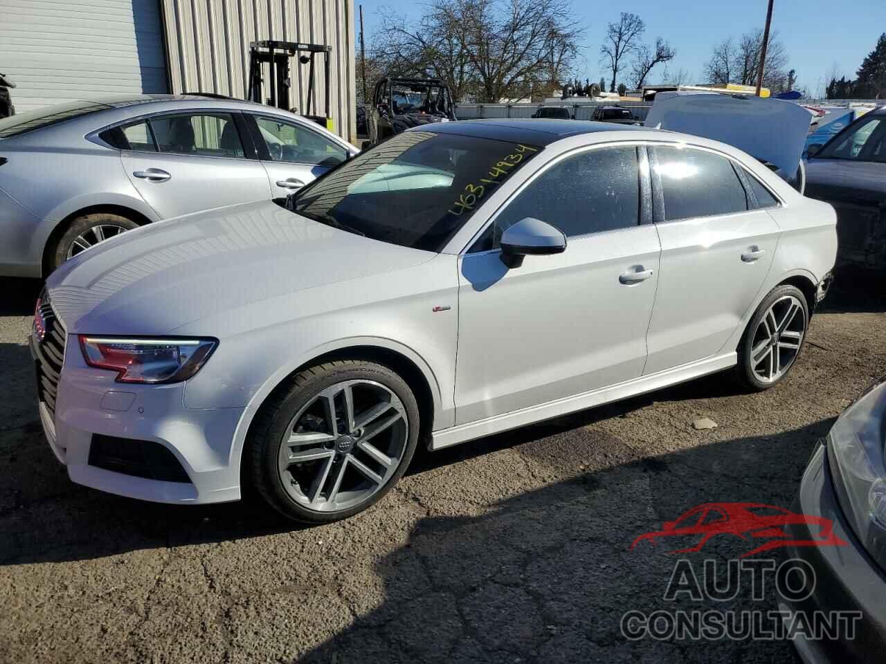 AUDI A3 2018 - WAUJ8GFF3J1052636