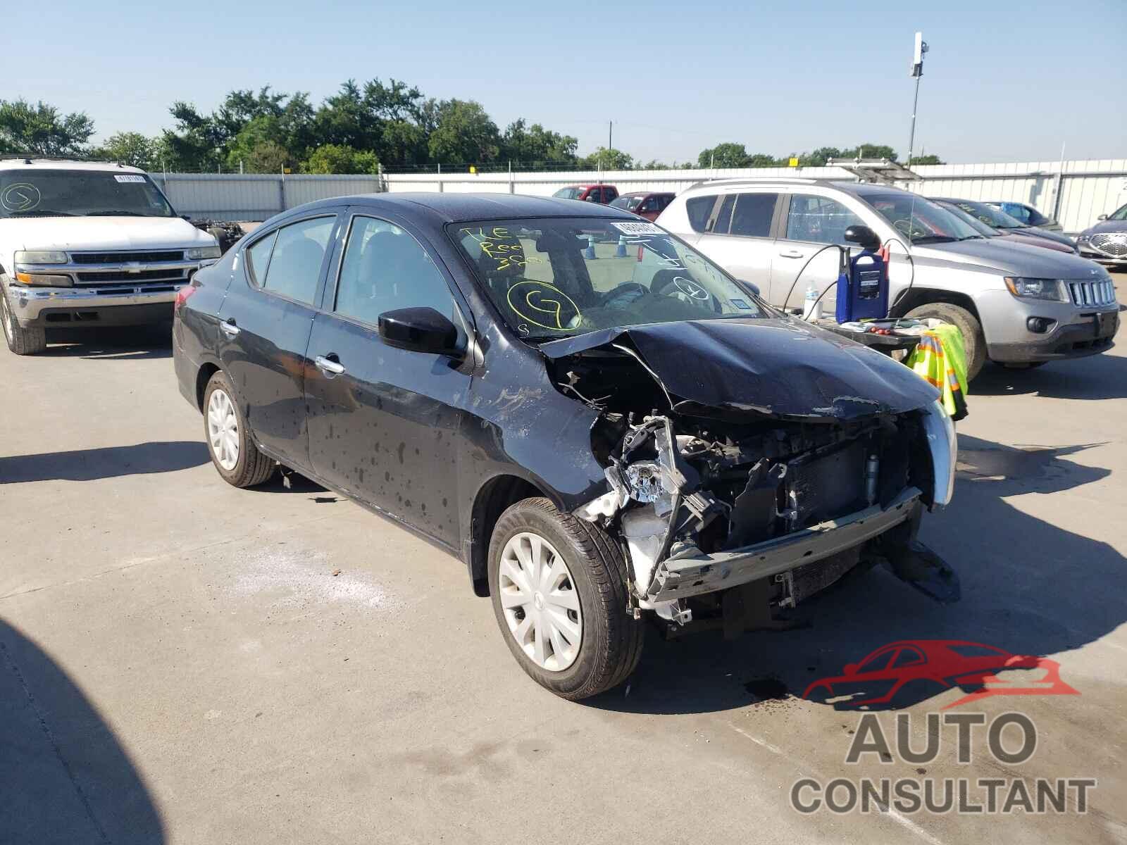 NISSAN VERSA 2019 - 3N1CN7APXKL810375