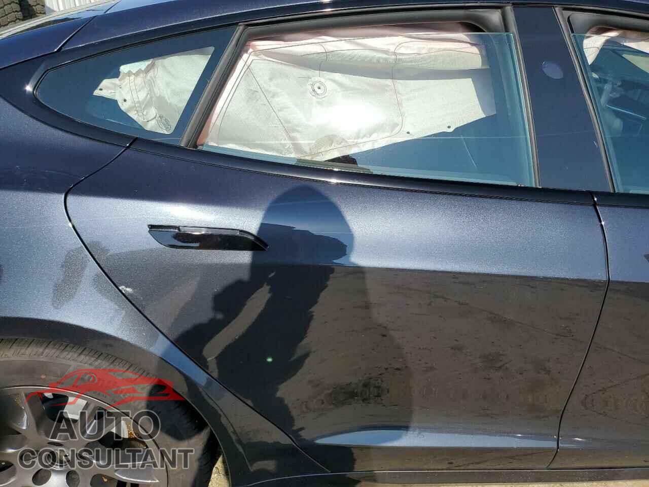 TESLA MODEL S 2023 - 5YJSA1E50PF527810