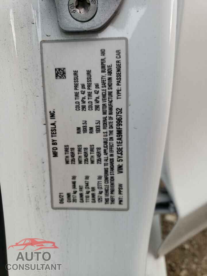 TESLA MODEL 3 2021 - 5YJ3E1EA9MF996752