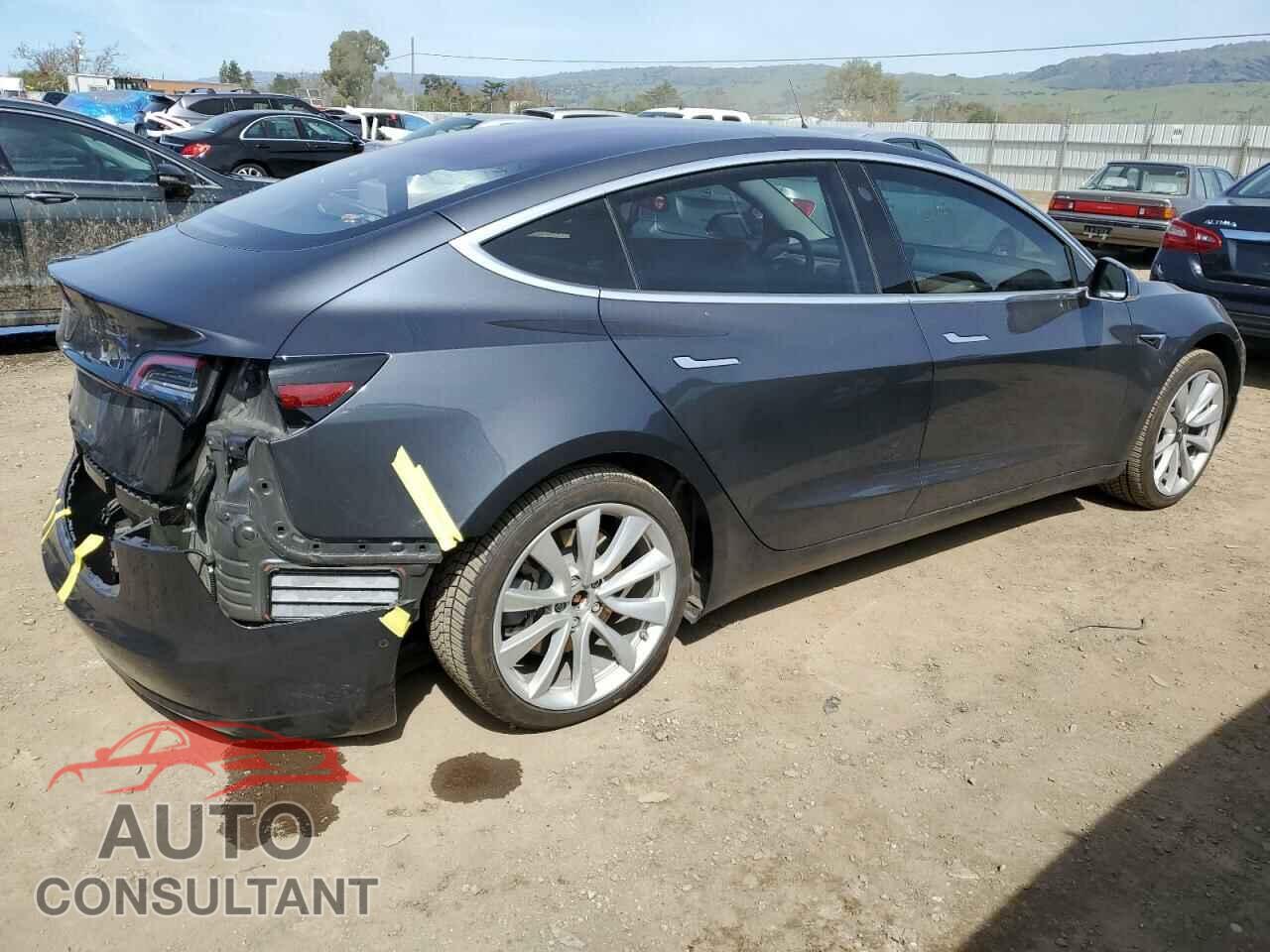 TESLA MODEL 3 2018 - 5YJ3E1EA3JF017738