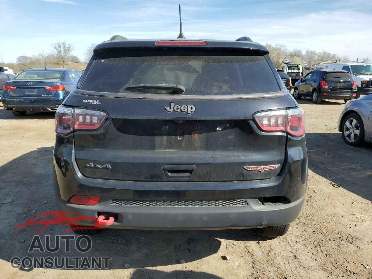 JEEP COMPASS 2018 - 3C4NJDDB8JT442017