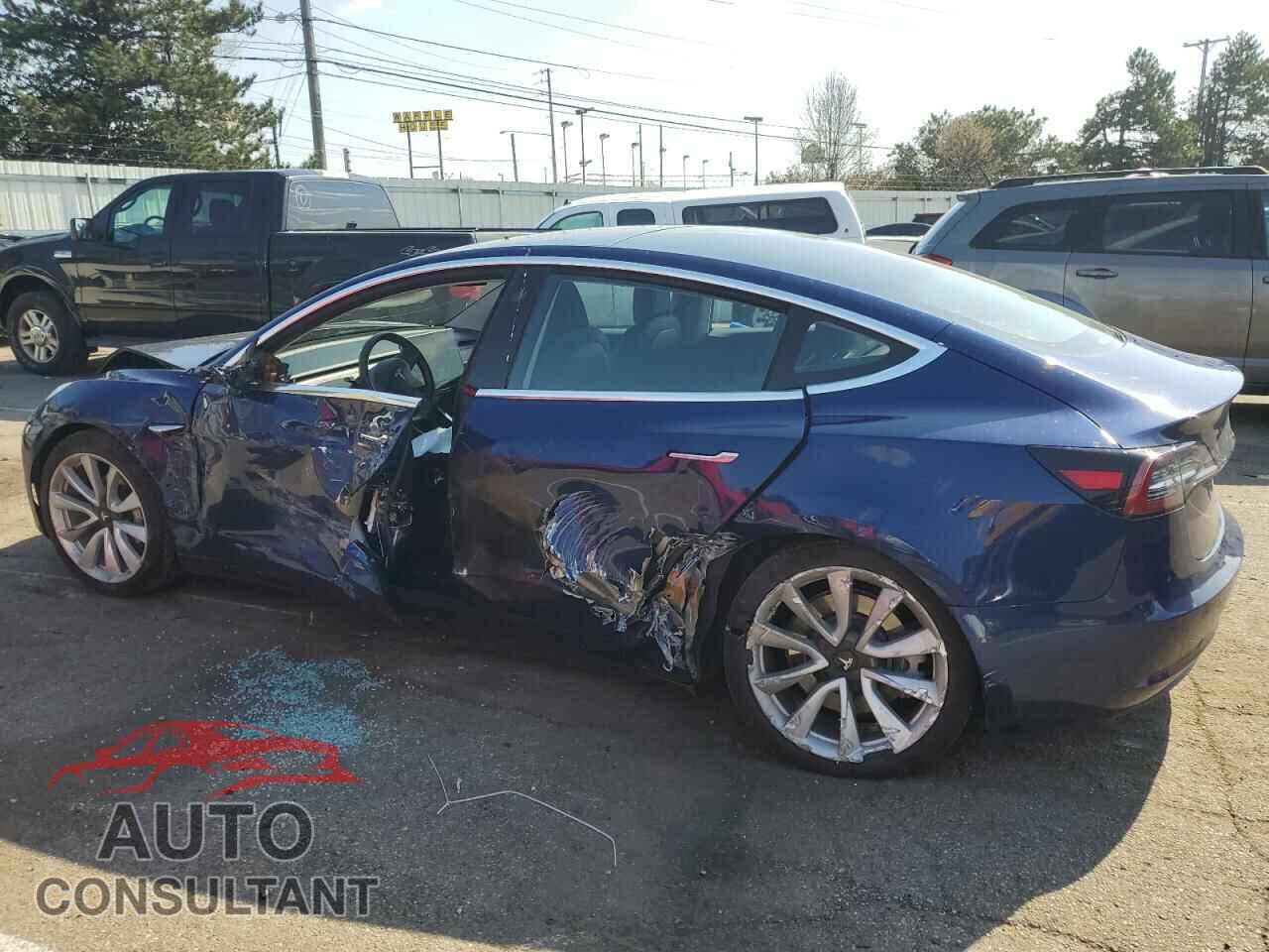 TESLA MODEL 3 2018 - 5YJ3E1EA3JF095873