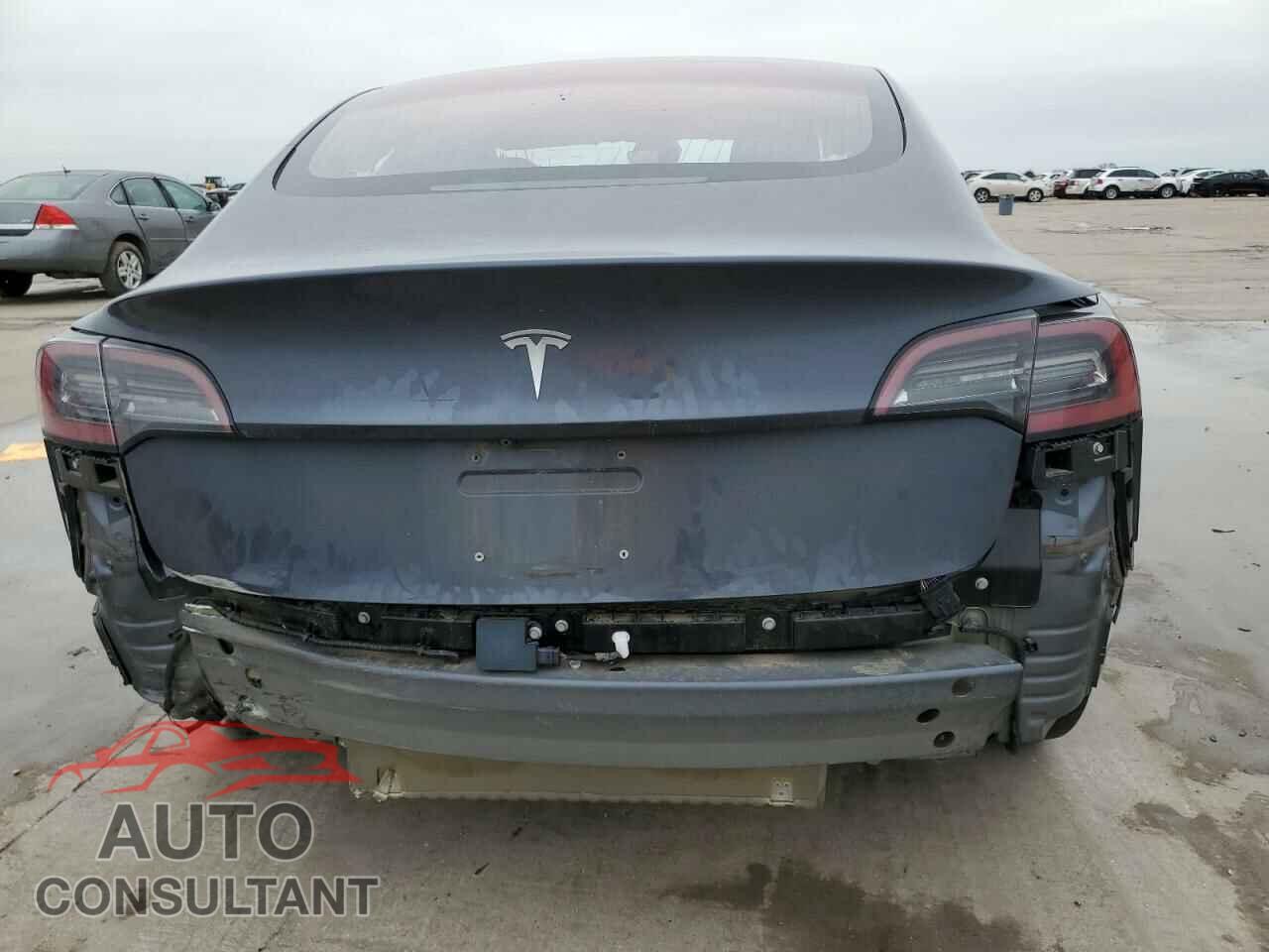 TESLA MODEL 3 2018 - 5YJ3E1EA3JF008568