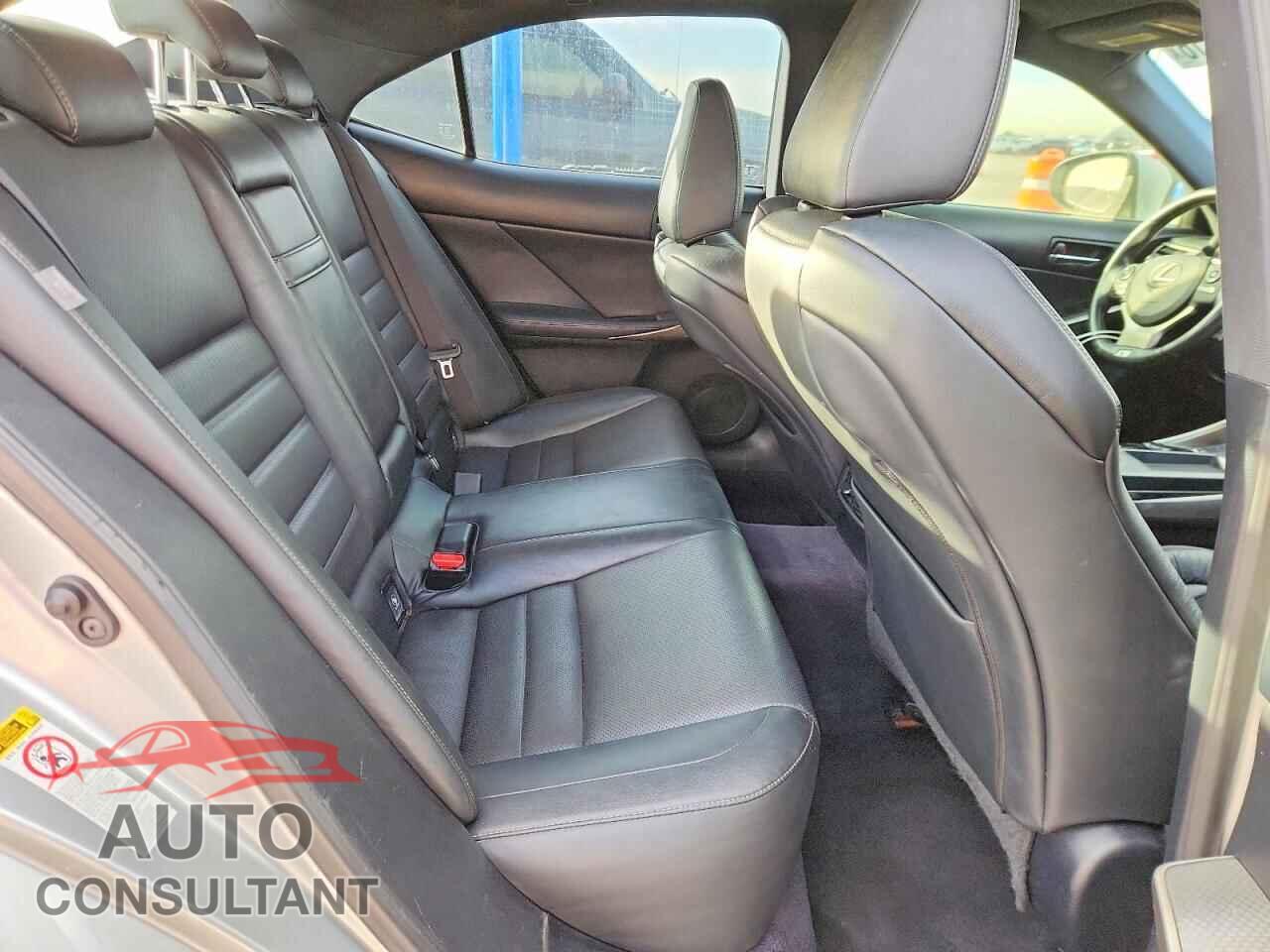LEXUS IS 2014 - JTHBF1D22E5018677
