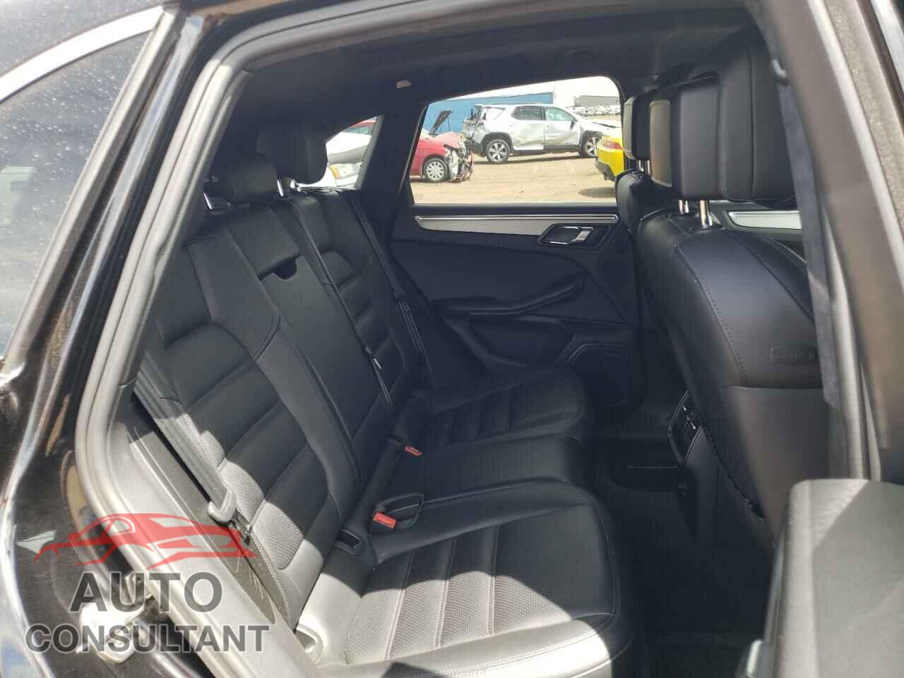PORSCHE MACAN 2016 - WP1AF2A50GLB93928