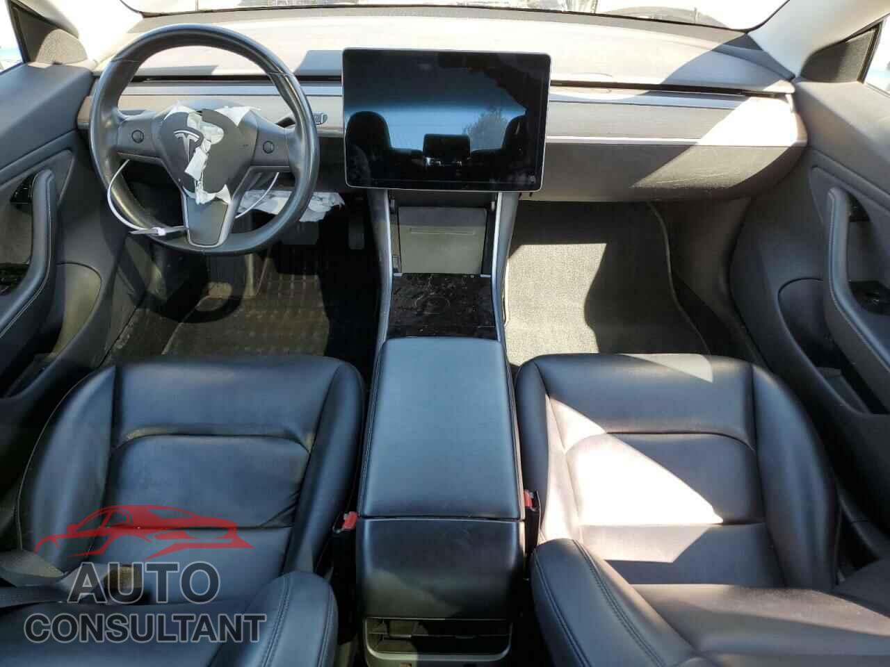 TESLA MODEL 3 2018 - 5YJ3E1EB3JF090729