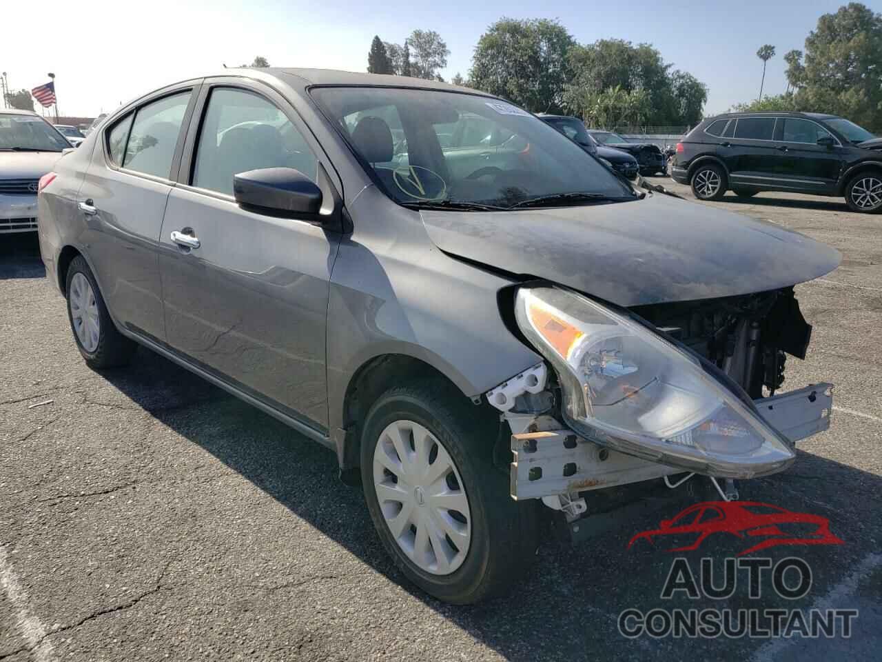 NISSAN VERSA 2018 - 3N1CN7AP5JL866741