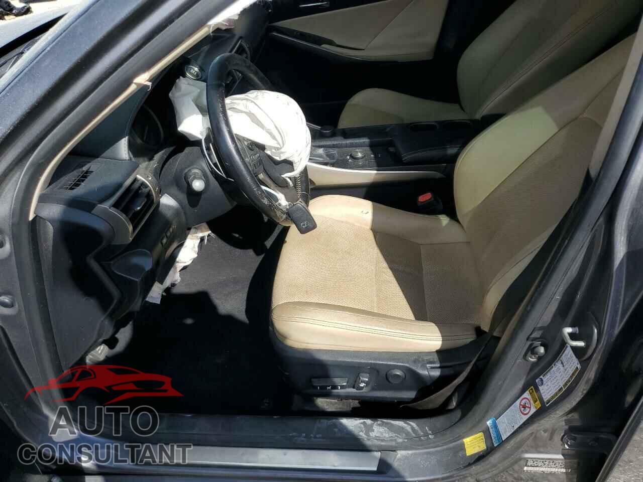 LEXUS IS 2015 - JTHBF1D26F5075367