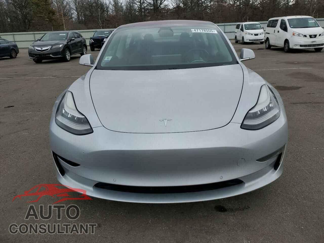 TESLA MODEL 3 2018 - 5YJ3E1EA5JF005199