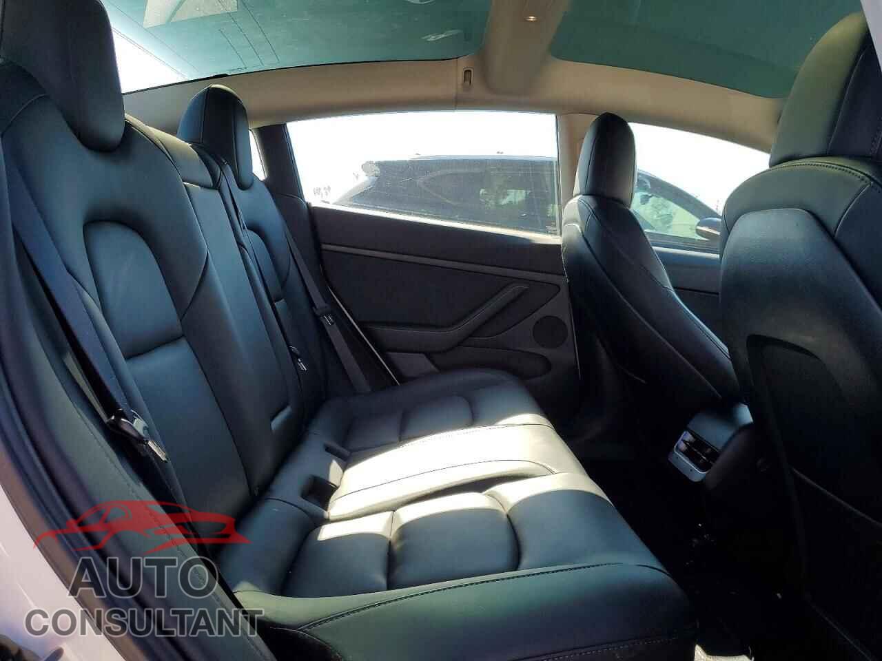 TESLA MODEL 3 2023 - 5YJ3E1EB8PF392686