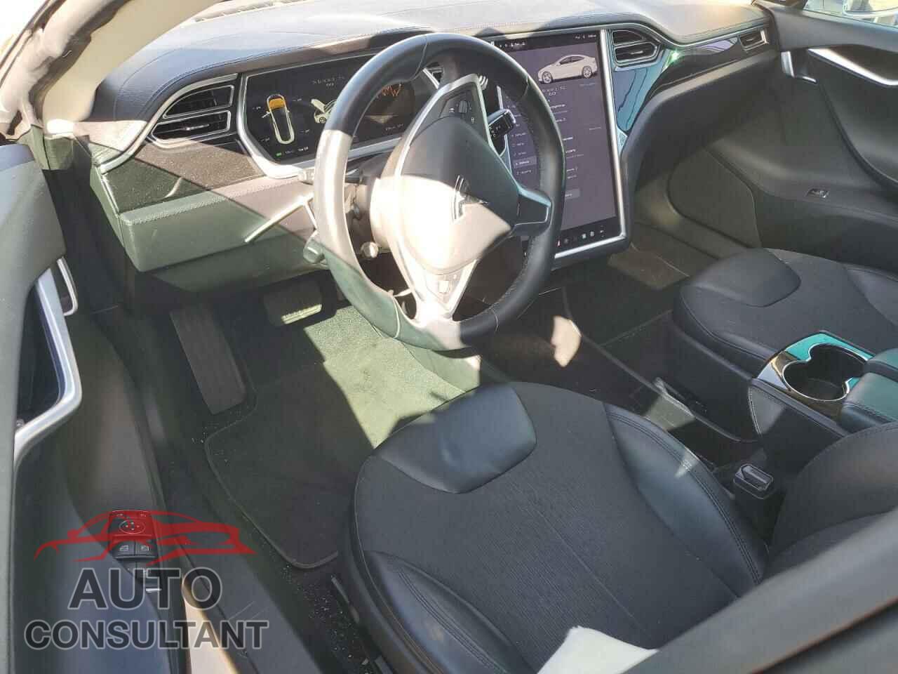 TESLA MODEL S 2013 - 5YJSA1CG8DFP17709